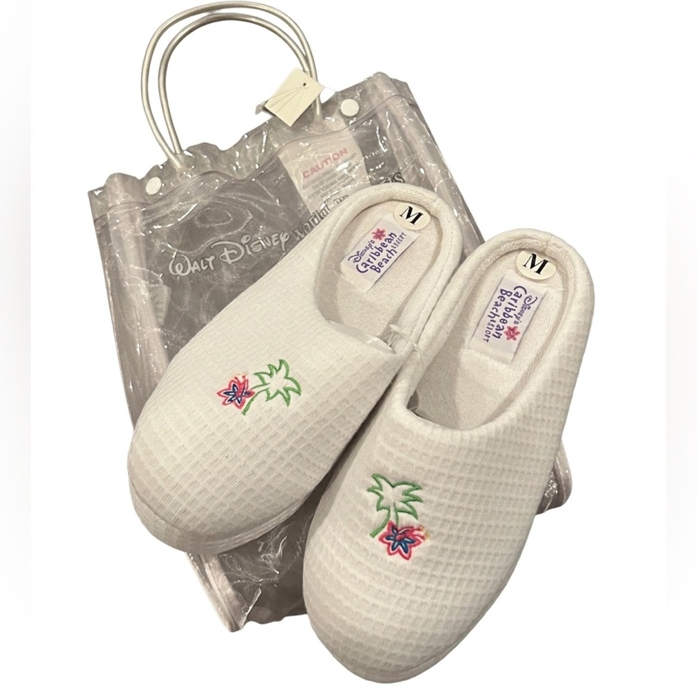 Disney’s Caribbean Beach Resort Waffle Knit Slippers M NWT